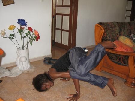 Moi en faisant 1 Pose Hip-Hop